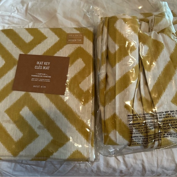 New West Elm Ikat Key Drape set - Picture 4 of 4